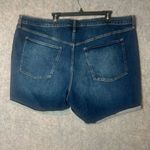 Old Navy Women Size 24 High Rise Straight Blue medium wash denim shorts Photo 1