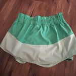Lululemon  skirt Photo 1