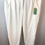 Williams Athletic Club NEW‎ Women's Pinky White Kate Golf Pants Size Medium Photo 0