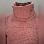 Olive & Oak NWOT  Dusty Rose Turtleneck Sweater Photo 2