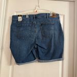 Lee Legendary Style Bermuda Shorts NWT Sz 22W. 7030 Photo 4