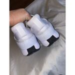 Nike  Go FlyEase Sneakers Women's 10.5 White Black Running Shoes DR5540-102 S47 Photo 2