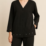 DUE per DUE Vintage Womens Button Photo 0