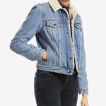 Levi’s Sherpa Trucker Jacket Photo 0