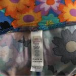 LuLaRoe Flower Leggings Photo 3