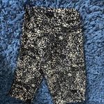 LuLaRoe  leggings one size black with pale yellow Photo 0