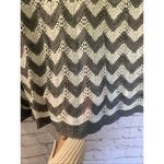 Lovestitch  woman’s sweater size large Photo 3