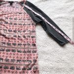 Rue 21 ๐ Elephant raglan elbow sleeve scoop top Photo 3