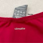 Adidas  Performance Essential Athletic Hot Pink Short Sleeve Shirt Women’s size M Photo 4