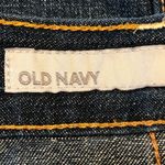 Old Navy  Size 8 Denim Skirt with 5 Pockets and Belt Loops Photo 4
