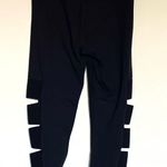 Beyond Yoga wide band stacked Capri leggings size S small Photo 5