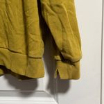 American Eagle  Ahh-Mazingly Soft Sweatshirt Womens Med Chartruese Green Crewneck Photo 1