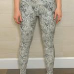 Balance Collection Women's Black White Monochrome Patterned High Rise Leggings Photo 0