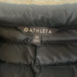 Athleta Puffer Jacket Lightweight Color Black Size XS P2P 18” EUC - Like New Photo 3