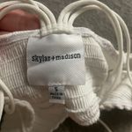 Skylar + Madison  ribbed white top Photo 2