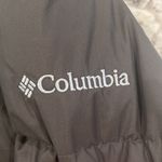 Columbia  Women’s Winter Puffer‎ Coat in dark/ olive green Size Small Photo 1
