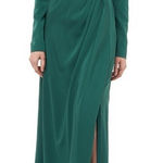 Kay Unger . Adelina Long Sleeved Gown. Photo 0