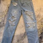 Forever 21 Distressed Crop Jeans Photo 0