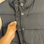 Gap Womens L Puffer Vest Black Sleeveless Quilted Snap Button Down Warm Casual Photo 7