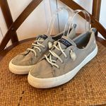 Sperry  crest vibe sneaker size 6.5  grey Photo 3