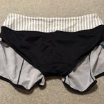 Lululemon Speed Short 2.5” Low Rise Size 6 Sea Side Silver Fox Alberta Lake Blue Photo 3