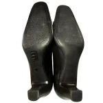 St. John  Women’s Black‎ Gold Buckle Classic Elegant Pumps Size 5.5 Photo 5