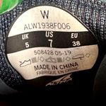 Altra Duo 1.5 Road Running Sneaker FootShape Low Top Lace Up Blue Pink 7 Photo 4