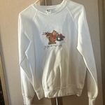 Lee White Holiday Sweatshirt large Photo 0