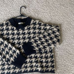 Max Studio Black and Tan Sweater Photo 4
