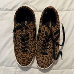 Tretorn  nylite leopard print sneakers size 8 Photo 0
