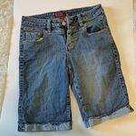 Westport  Denim Bermuda Jean Shorts Size 6 Photo 0