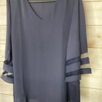 Zenana  Women's Size Large Purple 3/4 Sleeve V Neck Popover Top Blouse Photo 0