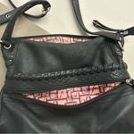 Stone Mountain Versatile Black Leather Shoulder Bag with Adjustable Straps Photo 9