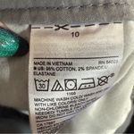 Old Navy  Gray Everyday Highrise Shorts Classic Size 10 with 5” Inseam Photo 4