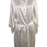 Victoria's Secret Bridal Rhinestone Bride White Long Sleeve Silky Robe Size M/L Photo 0