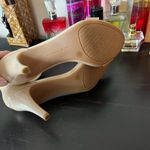 Gianni Bini Gianni‎ Bini Womens Beige High Heels Size 9.5 M Photo 3