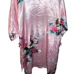 None Satin/silk-like short sleeved pink robe with front tie and pockets size small Photo 2