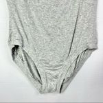 Norma Kamali Gray Short Sleeve Scoop Neck Bodysuit M Photo 3