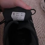 on cloud  Shoes Running Photo 2