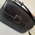 Madison West Black shoulder bag  Photo 0