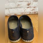 Kate Spade NWT Navy Espadrilles with Vibrant Fish Accents Photo 4
