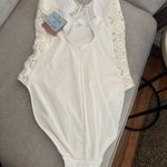 Shade & Shore Women's Crochet Side Panel Medium Coverage One Piece Swimsuit - Shade.. Photo 5