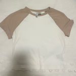 H&M  Cropped T-Shirt Photo 0