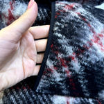 Aritzia  Wilfred Free Off Duty plaid wool blend jacket coat size M black red Photo 4