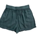 Pull & Bear  Women Size Medium Blue Shorts (33-491) Photo 1