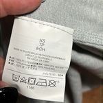 Old Navy  ACTIVE size XS lightweight long-sleeve t-shirt wicking semi-fitted NWT Photo 8