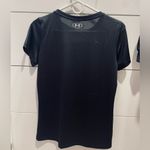 Under Armour Small Black Under Armor T-Shirt Photo 1