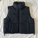 Hollister  black puffer vest Photo 0