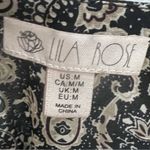 Lila Rose  V-neck paisley print boho top size medium Photo 3