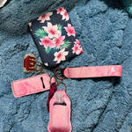 Handmade Floral Wallet and Marbled Pink Keychain & Accessories Photo 0